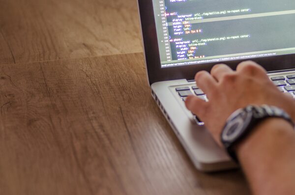 IA en Desarrollo de Software: Avances con Modelos de Machine Learning